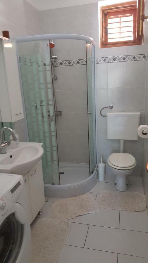 Vera Apartment Kampor Εξωτερικό φωτογραφία